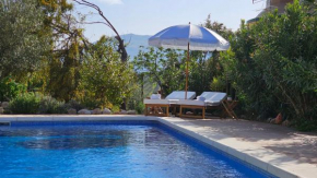 Villa Lolo, Loja